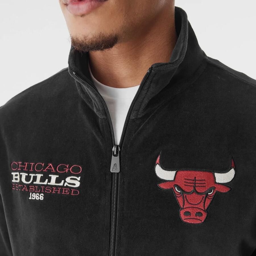 New era Chicago Bulls NBA Lifestyle Velours Trackjacket Men Trainingspakken zwart Maat S Kleding