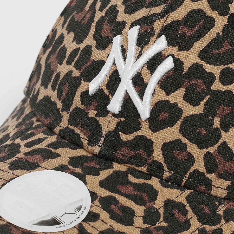 New era Female 9FORTY Leopard York Yankees Women Caps beige Maat ONE SIZE Accessoires