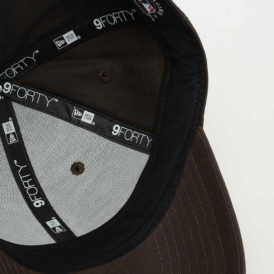 New era Female 9Forty MLB York Yankees League Essential Midi Women Baseball caps bruin Maat ONE SIZE Accessoires