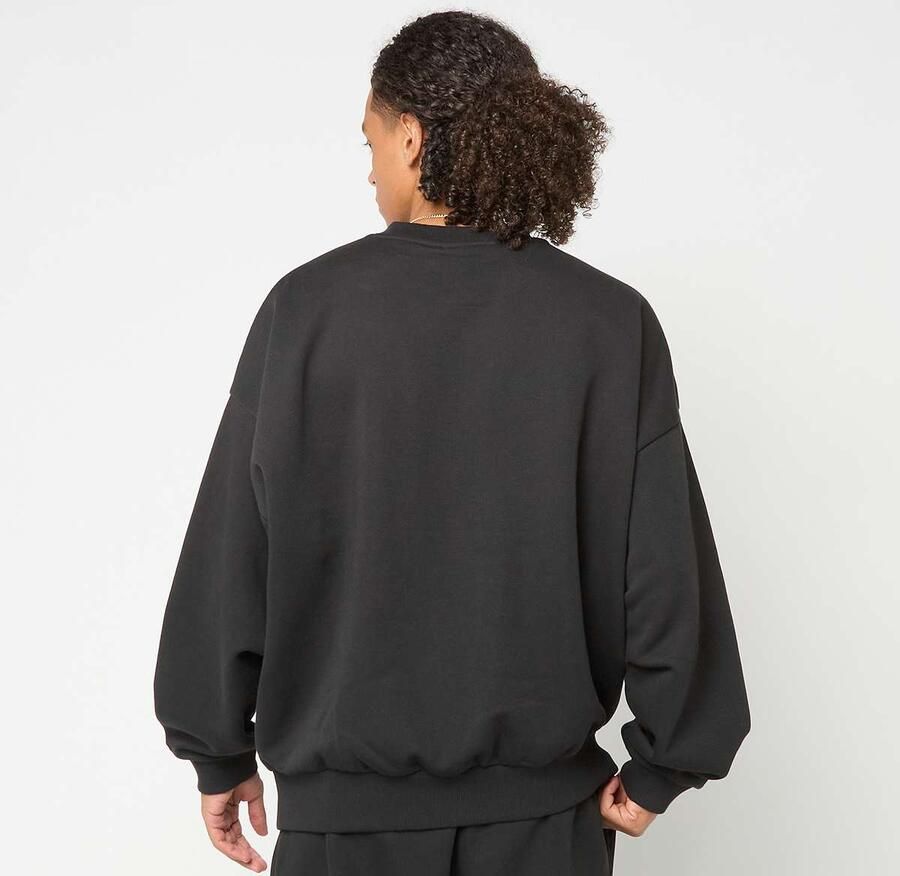 New era NBA Linear Graphic Boxy Crew Chicago Bulls Men Hoodies & Sweaters zwart Maat L Kleding - Foto 2