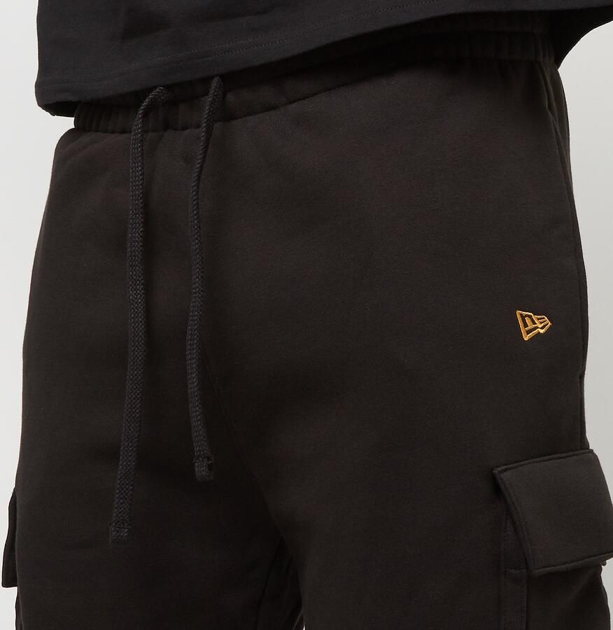 New era Script Cargo Joggers Men Trainingsbroeken zwart Maat XS Kleding