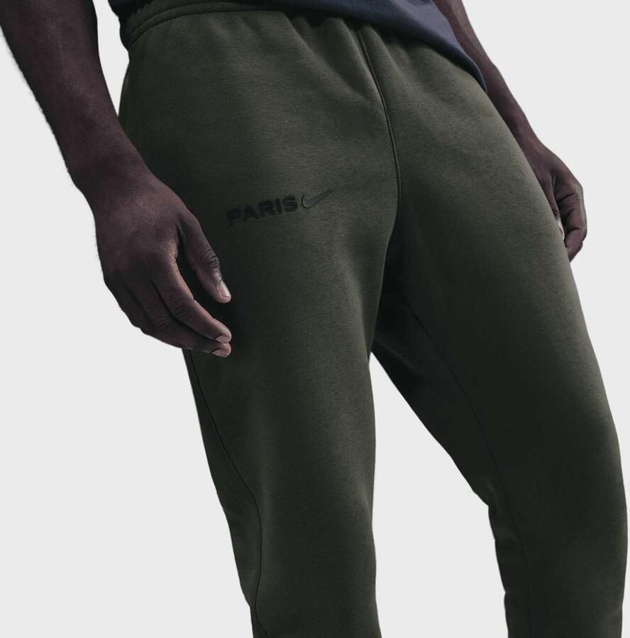 Nike Paris Saint-Germain Club Fleece Jogger Men Trainingsbroeken groen Maat XL Kleding