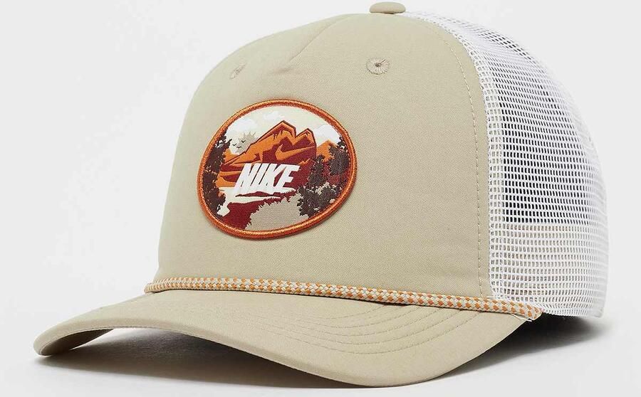 Nike Rise Structured Outdoor Trucker Cap Unisex Caps beige Maat M L Accessoires - Foto 3
