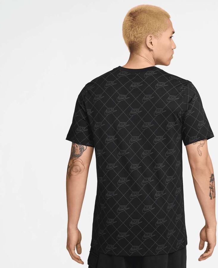 Nike Sportswear All Over Print Shortsleeve Club Tee Men T-Shirts & Polo's zwart Maat XL Kleding - Foto 2