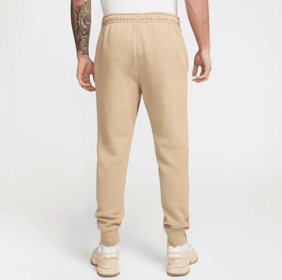 Nike Sportswear Swoosh Herenbroek met licht geborstelde achterkant Beige- Heren Beige - Foto 2