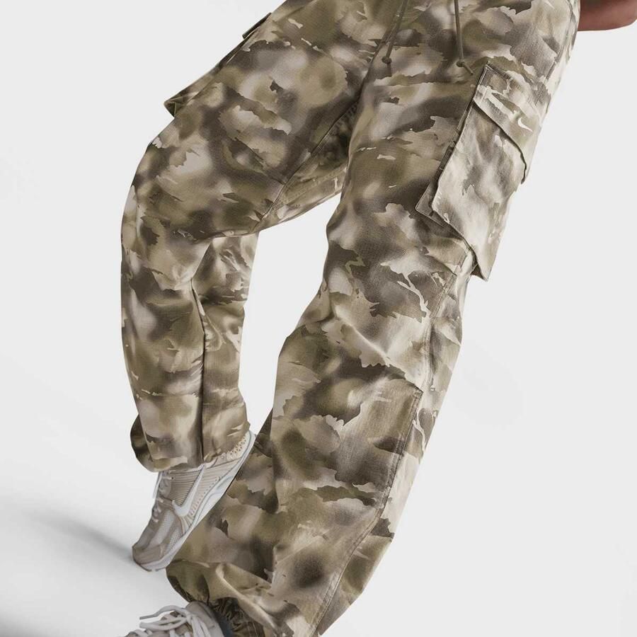 Nike Sportswear Cargo Pants Dance Wo Cargobroeken camouflage Maat S Kleding