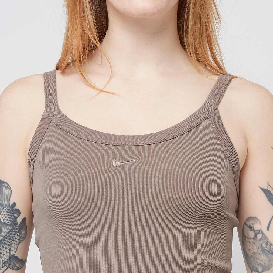Nike Strakke tanktopjurk met mini-ribbels Sportswear Chill Knit Mink Brown- Dames Mink Brown