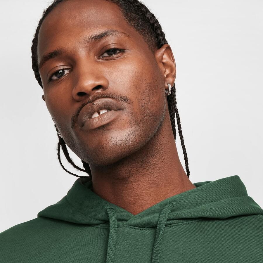 Nike Sportswear Club Fleece Hoodie Men Hoodies & Sweaters groen Maat S Kleding