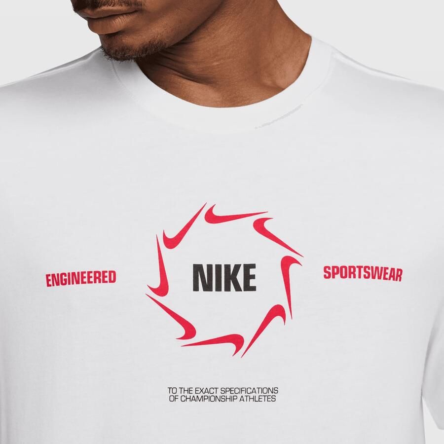 Nike Sportswear T-Shirt Men T-Shirts & Polo's wit Maat XL Kleding