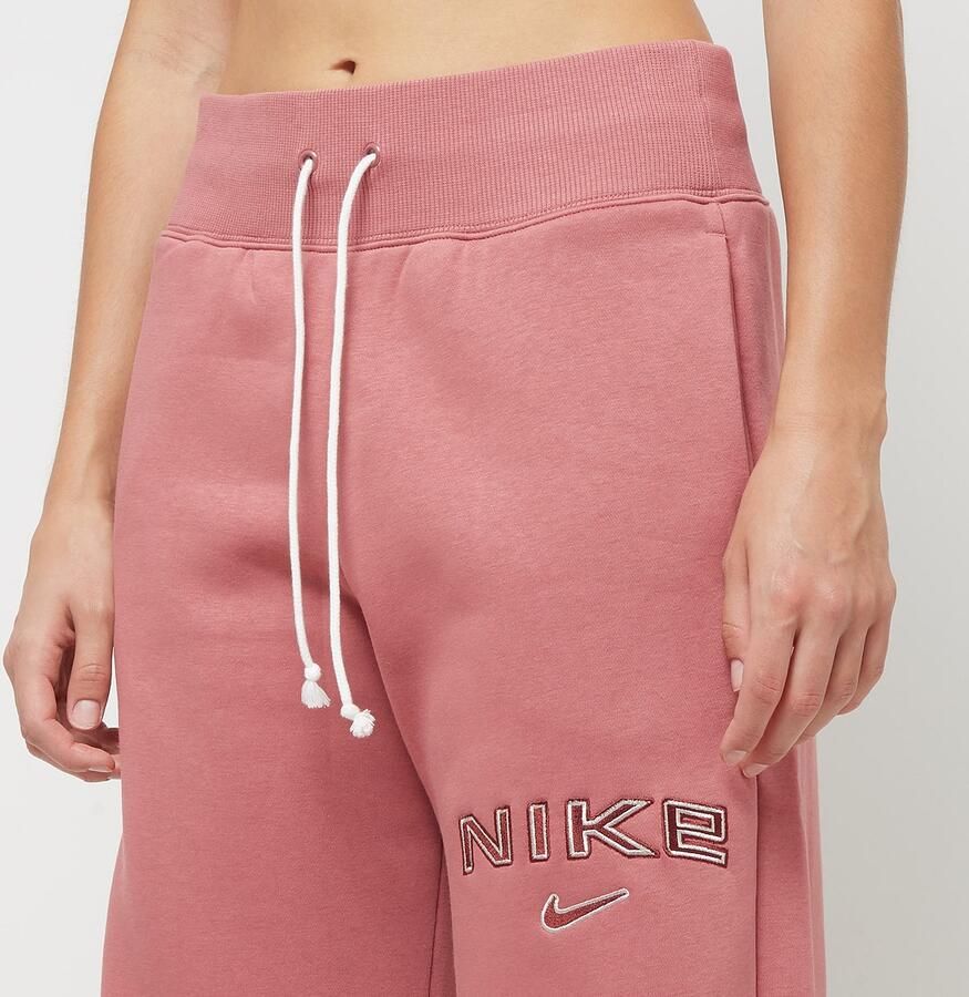 Nike Sportswear Phoenix High-Rise Logo Wide Leg Pants Women Trainingsbroeken lichtroze Maat XS Kleding