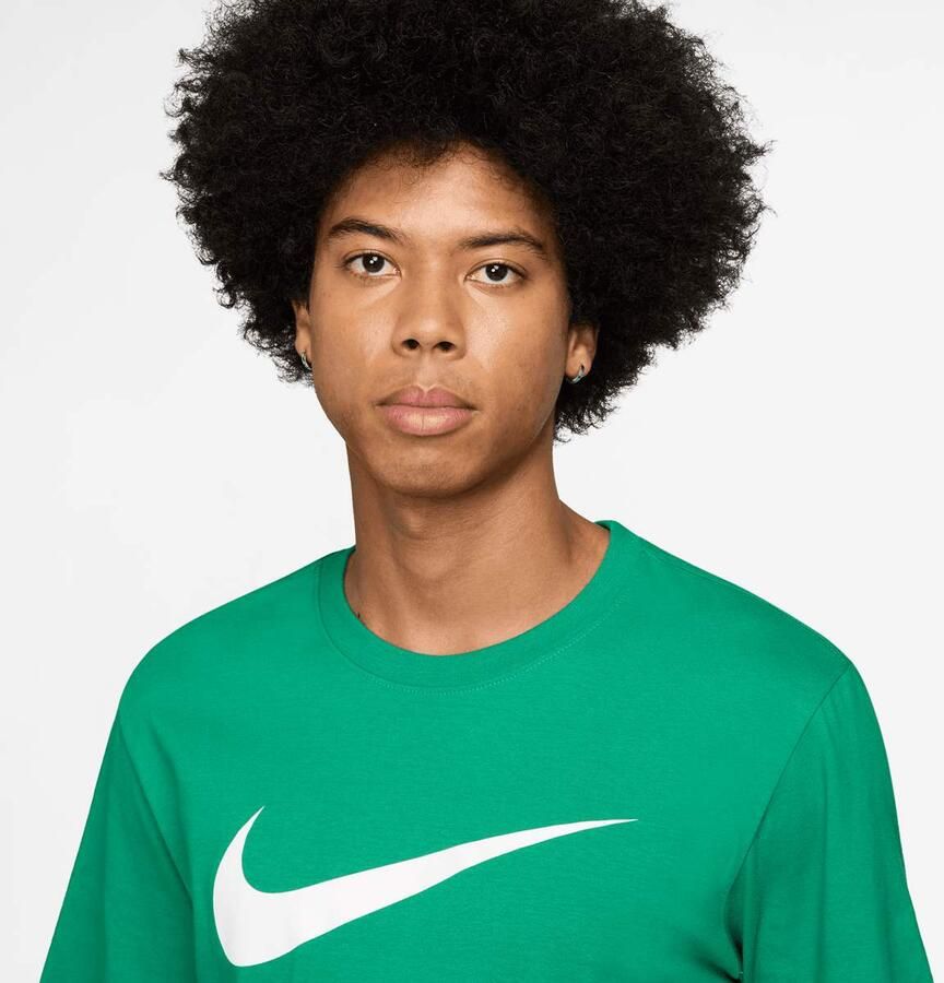 Nike Sportswear Tee Icon Swoosh Men T-Shirts & Polo's groen Maat XXL Kleding