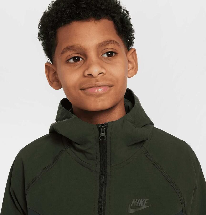 Nike Sportsweat Tech Woven Full Zip Jacket Unisex Windbreakers groen Kleding