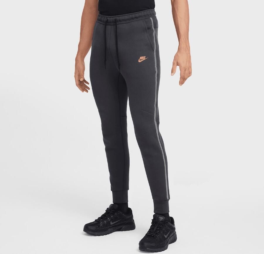 Nike Joggingbroek van fleece voor heren Tech Anthracite Safety Orange- Heren Anthracite Safety Orange - Foto 3