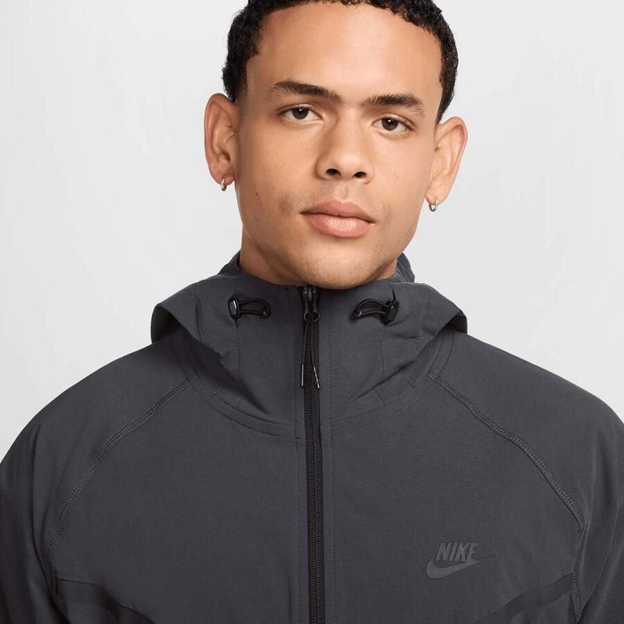 Nike Tech Woven Full-Zip Windrunner Jacket Men Trainingspakken grijs Maat XL Kleding