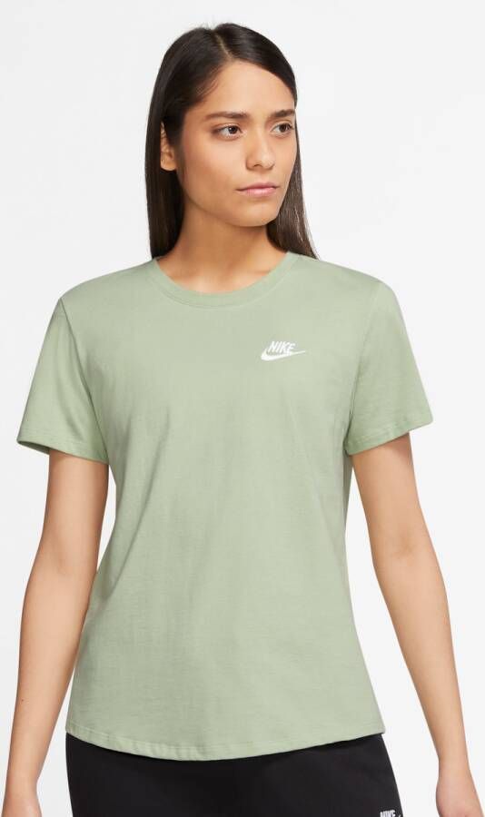 Nike Sportswear Club Essentials T-shirt T-shirts Kleding honeydew white maat: M beschikbare maaten:XS S M L XL