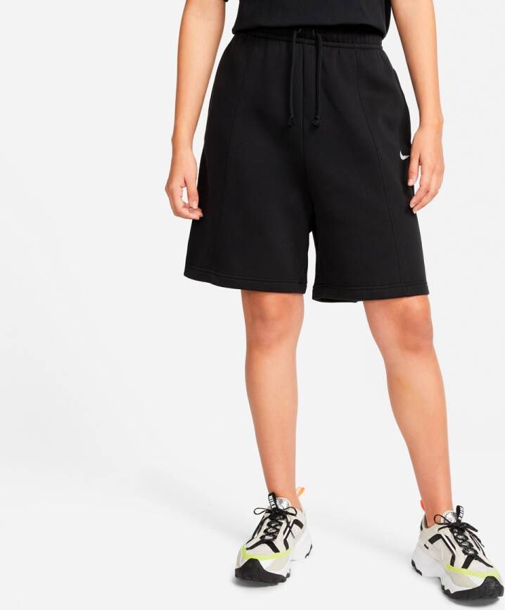 Nike Sportswear Essential Fleece High-Rise Shorts