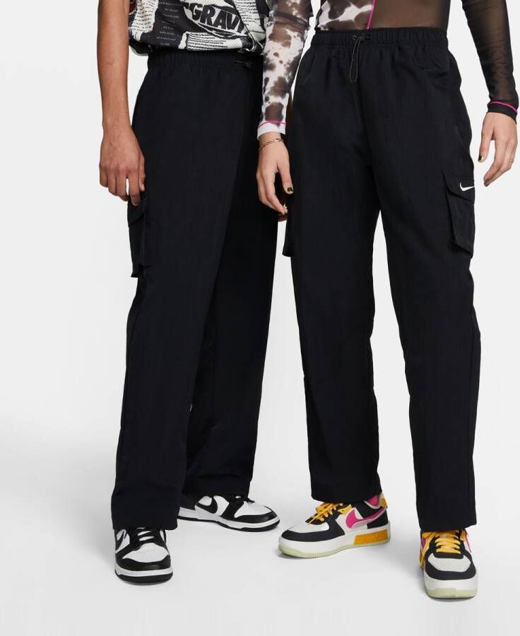 Nike Sportswear Essential Geweven cargobroek met hoge taille voor dames Black White- Dames - Foto 1