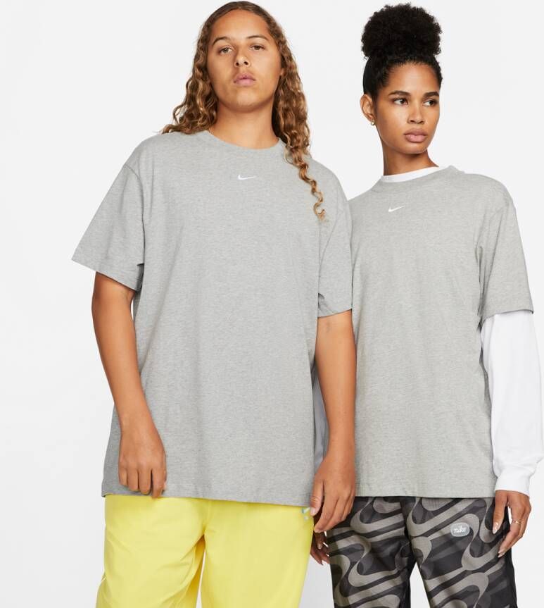 Nike Sportswear Essentials T-Shirt