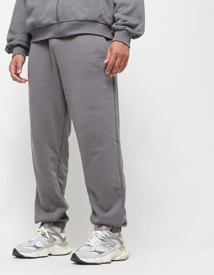 SNIPES Small Logo Essential Oversized Sweat Pants Men Trainingsbroeken grijs Maat XL Kleding - Foto 3