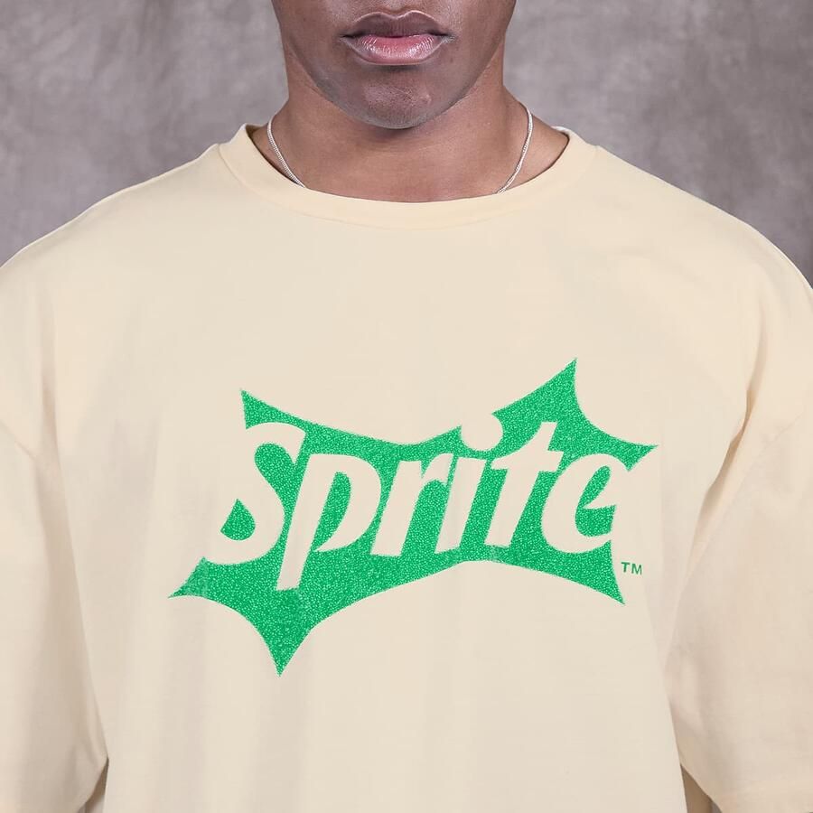 Sprite x SNIPES Spark Oversized T-Shirt Men T-Shirts & Polo's beige Maat XXL Kleding - Foto 2
