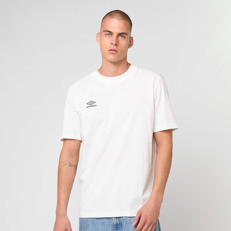 Umbro Industry Graphic Tee Men T-Shirts & Polo's wit Maat XL Kleding