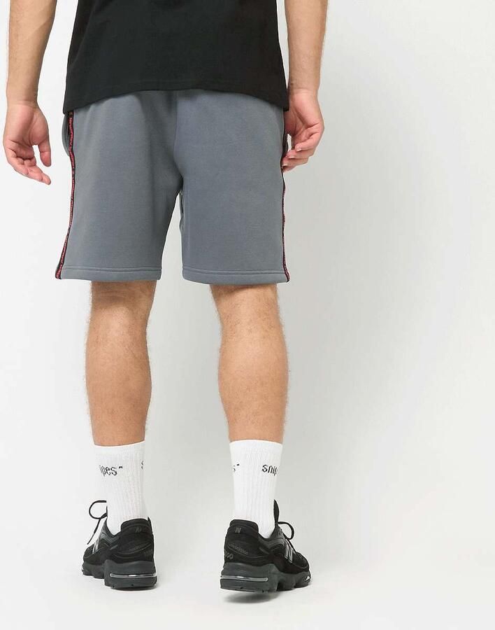 Under Armour Icon Fleece Short Taping Men Sportshorts grijs Maat XL Kleding - Foto 2