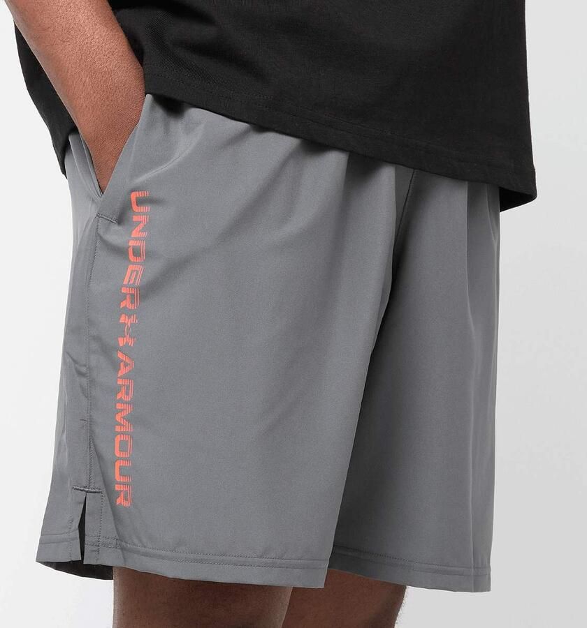 Under Armour Tech Woven Wordmark Short Men Sportshorts grijs Maat XL Kleding