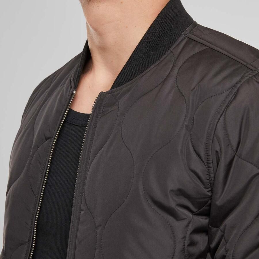 Urban Classics Onion Quilted Bomber Men Bomberjacks zwart Maat XXL Kleding