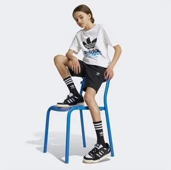 Adidas T-shirt Korte Mouw Graphics - Foto 2