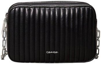 Calvin Klein doorgestikte crossbody tas zwart
