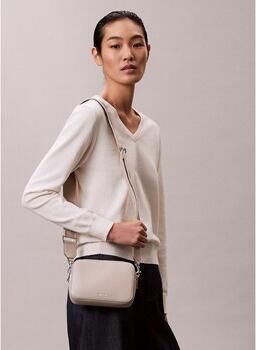 CK Calvin Klein Crossbodytas met reliëflogo model 'Webbing'