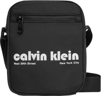 Calvin Klein Jeans Schoudertas CKJ GRAPHIC CK REPORTER LV04G3180G