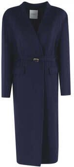 Isabelle Blanche Mantel