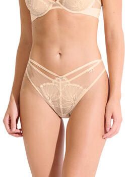 Lisca Tanga's Braziliaans laag uitgesneden CHARISMA