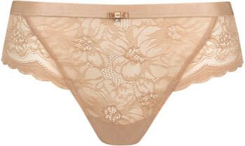 Lisca Tanga's Braziliaanse EVELYN