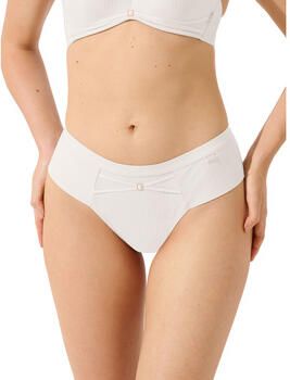 Lisca Tanga's Braziliaanse LAURA