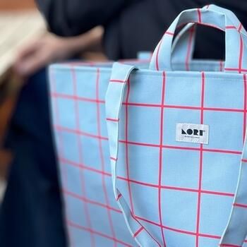 Lori Barcelona Boodschappentas Tote Bag Windowpane Light Blue Red