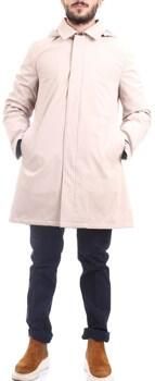 Manuel Ritz Mantel GBDA2001