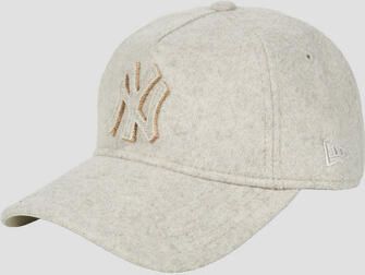 New-Era Pet FEMALE MELTON LUXE 9TWENTY AF NEW YORK YANKEES STN