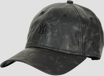 New era Pet FEMALE WORN PU 9TWENTY NEW YORK YANKEES