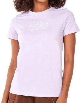 Nike T-shirt