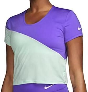 Nike T-shirt