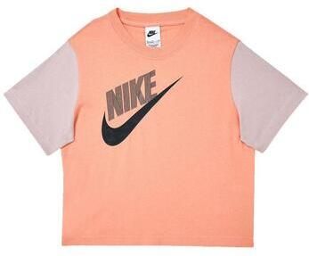 Nike T-shirt