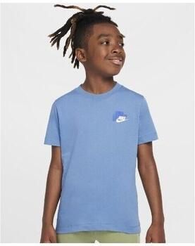 Nike Sportswear Standard Issue Graphic Tee T-Shirts in blauw formaten: 137