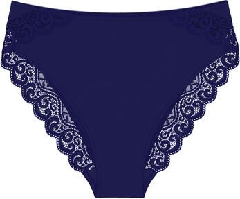 Triumph Slips Tai slip AMOURETTE