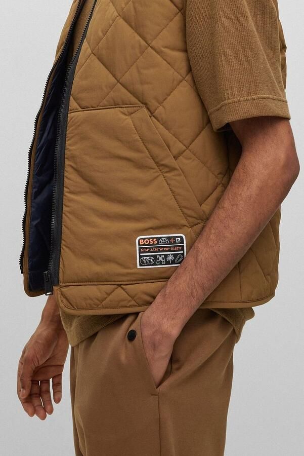 Boss Orange Bodywarmer met labelpatch model 'Okella'
