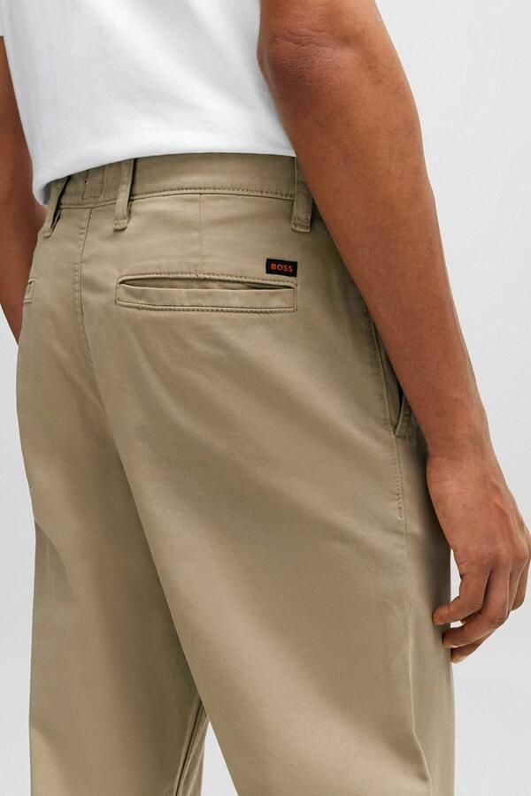 Boss Orange Chino TAPERED met boss-logo aan de achterkant - Foto 6