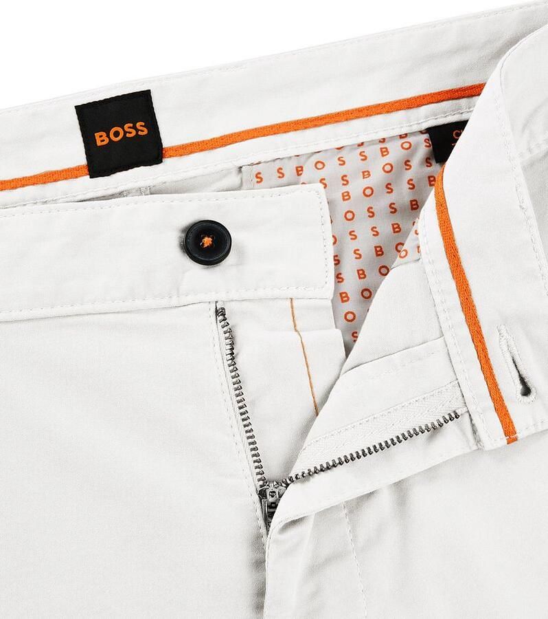 Boss Orange Slim fit chino met ceintuurlussen.