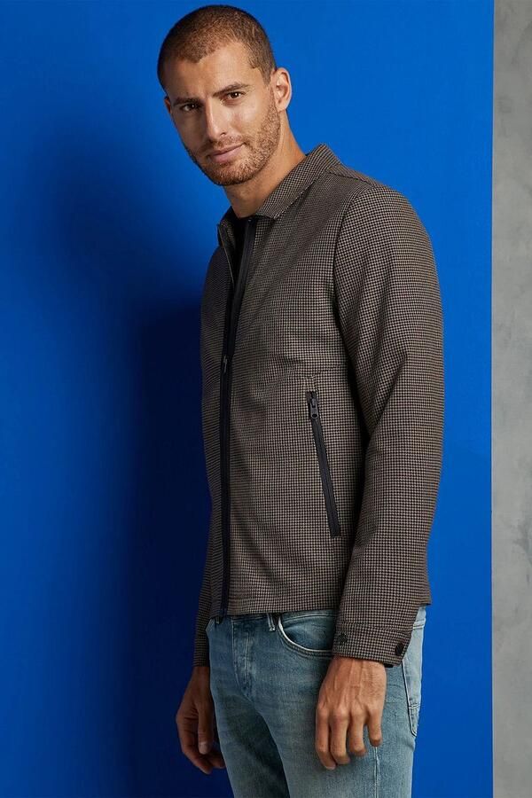 Cast Iron Beige vest met print zwart bordeaux