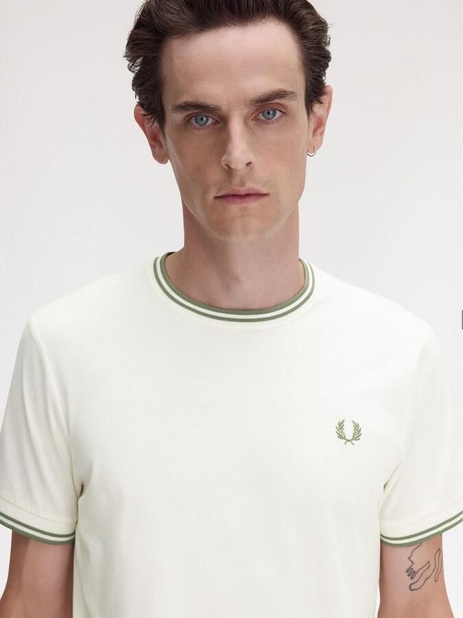 Fred Perry M1588 Twin Tipped T-shirt Off-White - Foto 2